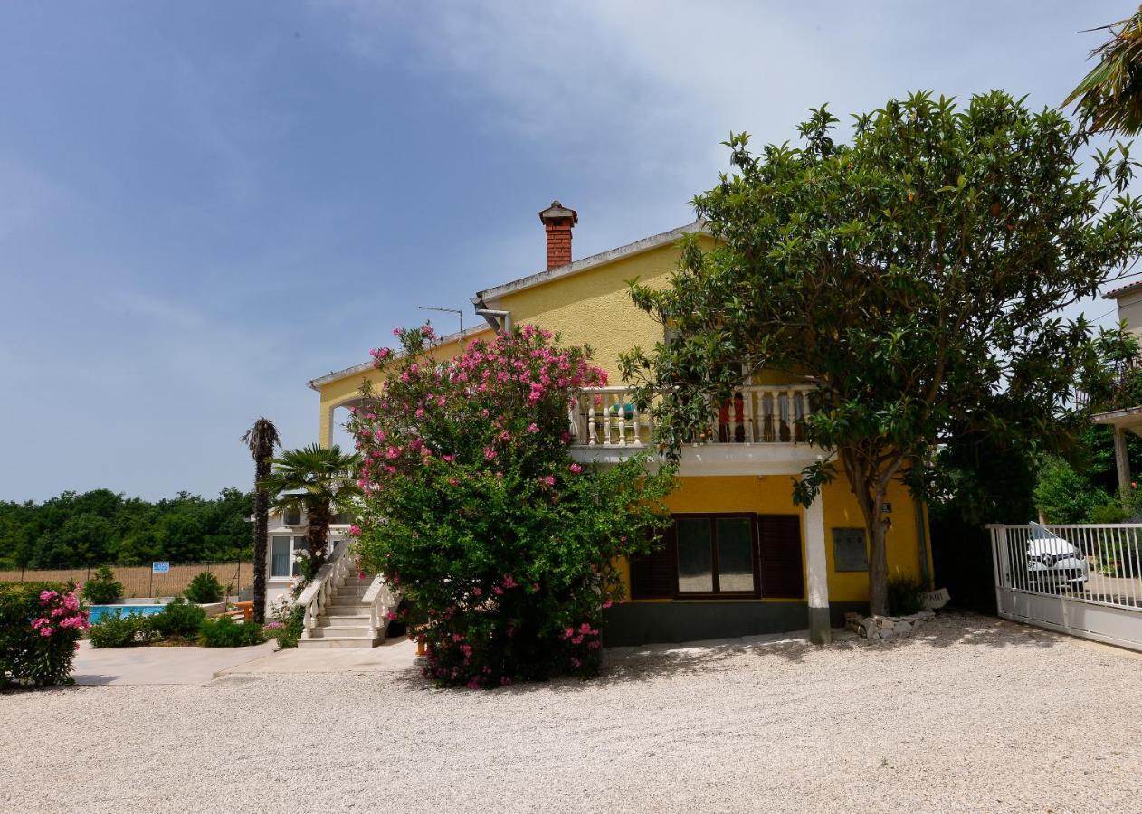Apartments Ella Poreč Zewnętrze zdjęcie