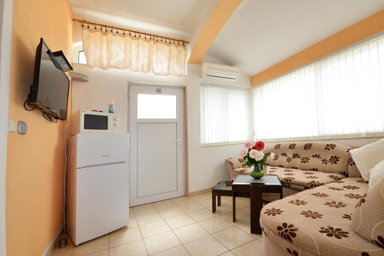 Apartments Ella Poreč Zewnętrze zdjęcie