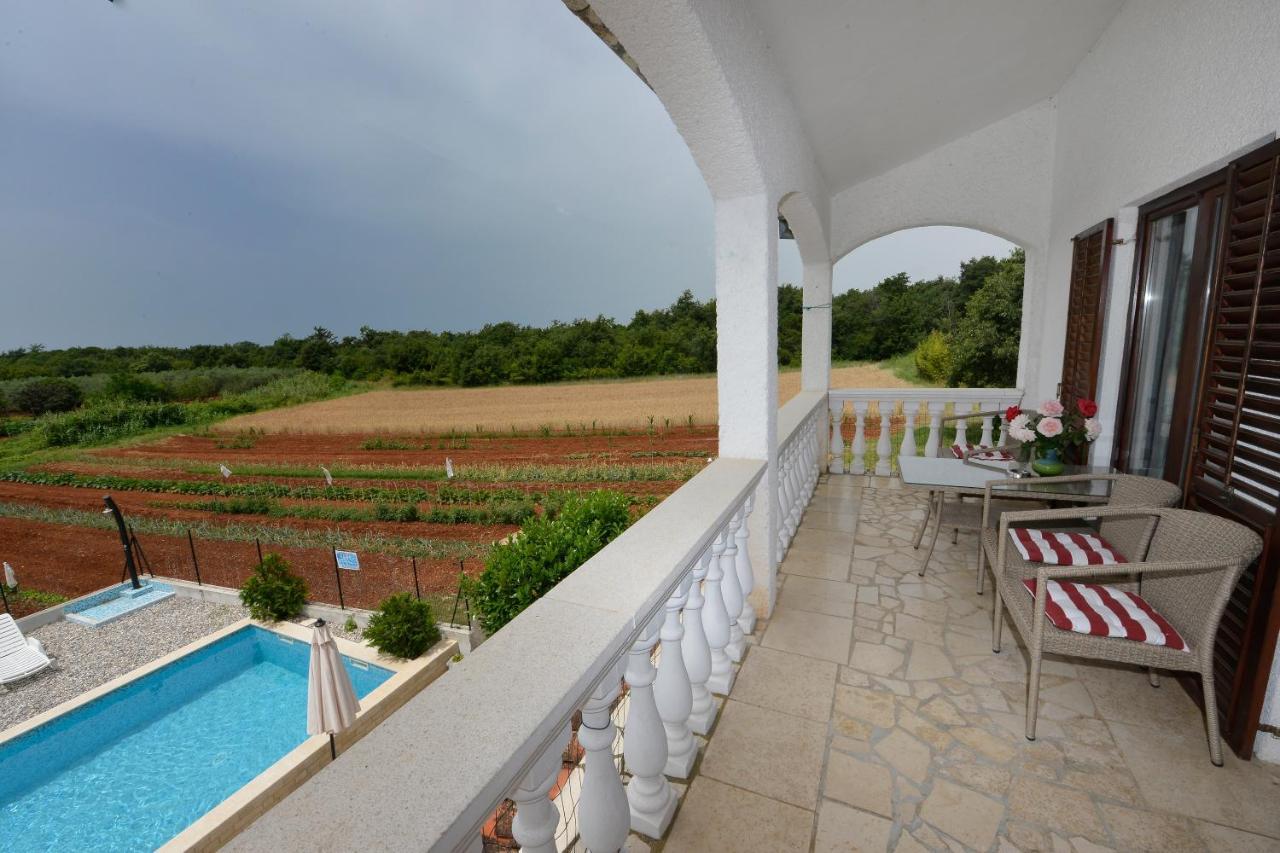 Apartments Ella Poreč Zewnętrze zdjęcie